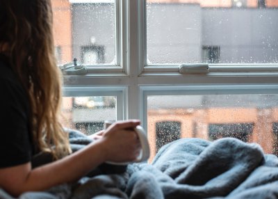 Geniet van comfort en stijl met dubbel glas en geïntegreerde zonwering